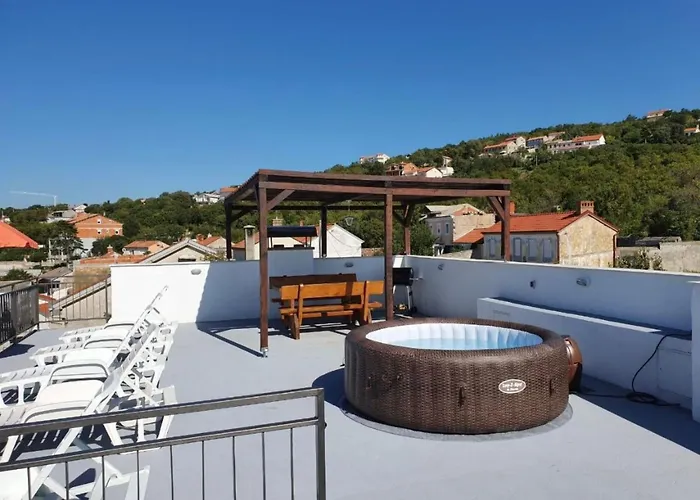 Mit Jacuzzi Und Meerblick By Interhome Crikvenica