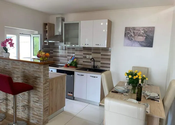 Διαμέρισμα Mit Jacuzzi Und Meerblick By Interhome *